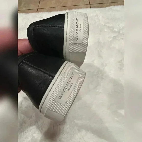 Givenchy Rottweiler Print Leather Skate Shoe Black - Picture 5 of 8